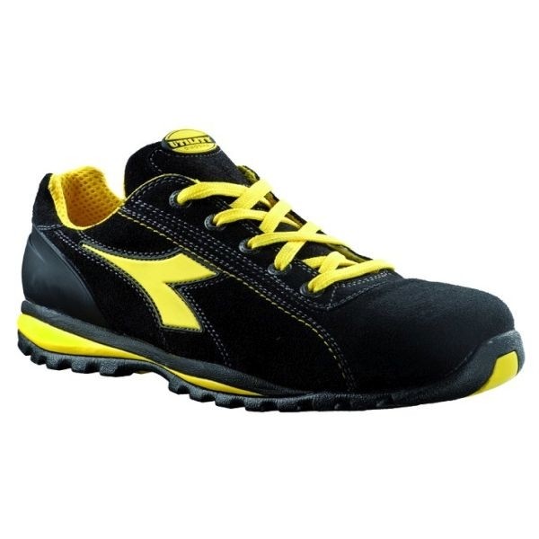 Diadora nera 2025