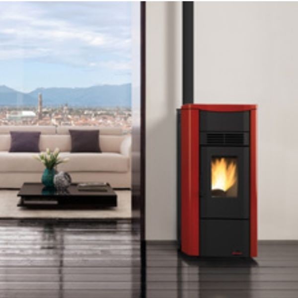 STUFA A PELLET EXTRAFLAME LA NORDICA GIUSY PLUS CANALIZZATA 8 KW